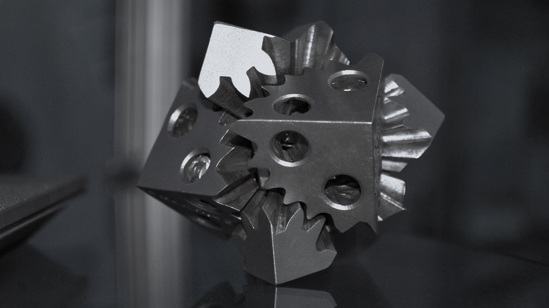 Entdecken Sie die Welt der Oberflächenbearbeitung Bauteil für die Oberflächenbearbeitung