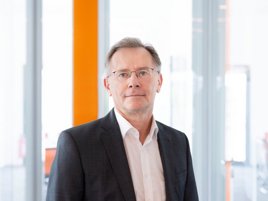 Jörg LÀssig Jörg LÀssig