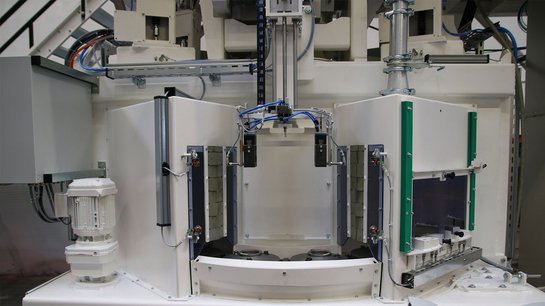 RST satellite table blast machine